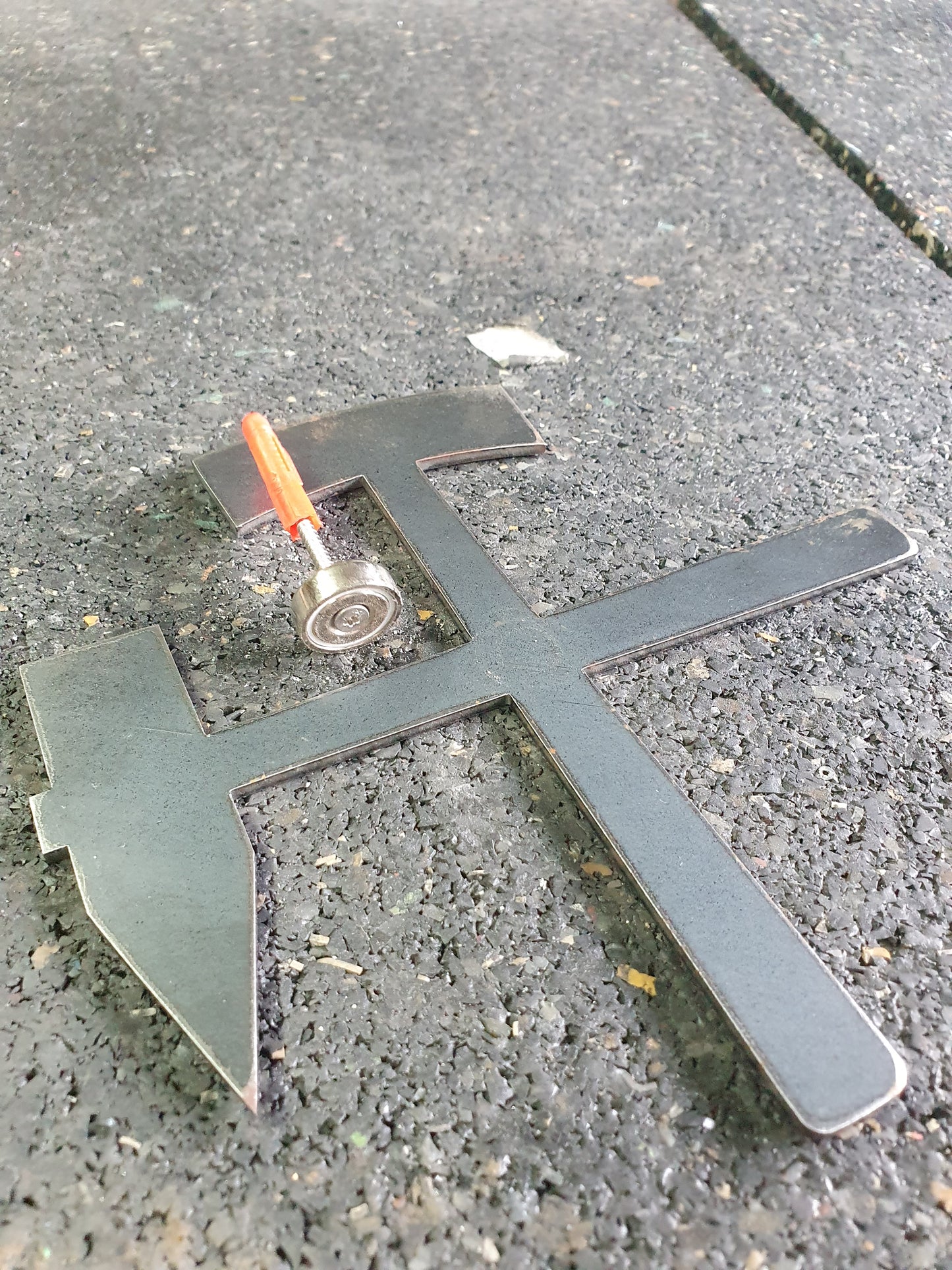 Magnete für unsere Schilder / Wandhalterung