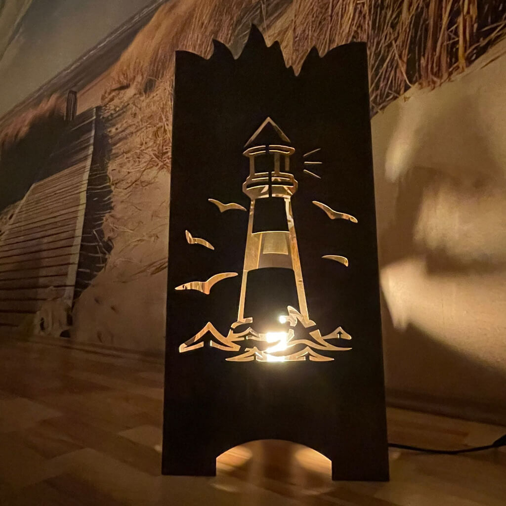 Anker und Leuchtturm Feuertonne